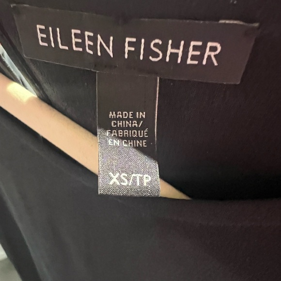 Eileen Fisher Silk Georgette Crepe Bell 3/4 Sleeve Top Blouse Size XS Black EUC - Picture 4 of 7